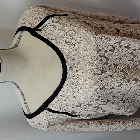 3/$30 DKNY Rose Lace Zipper Leather Trim Detail Top - Picture 2 of 7